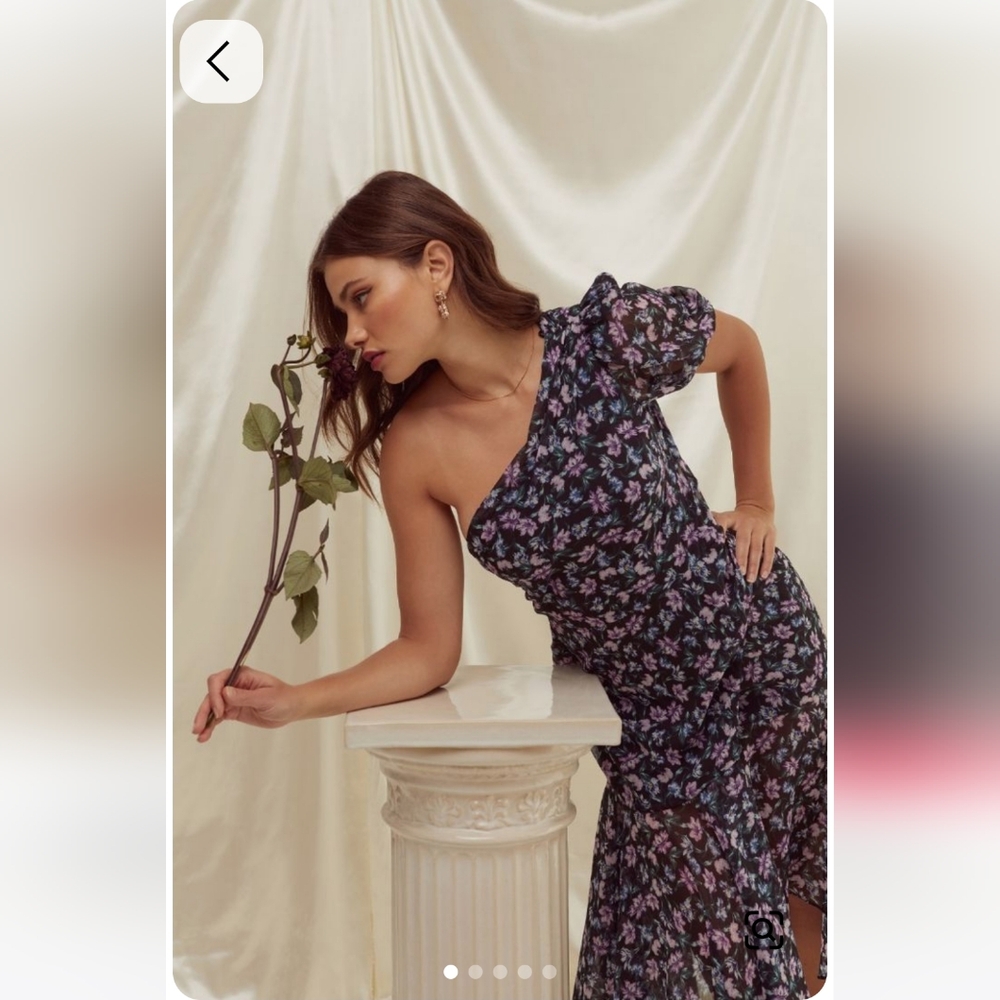 ASTR The Label Floral midi Dress size Small